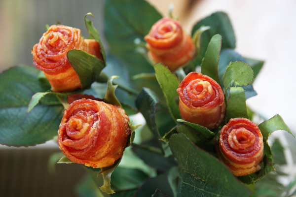 Bacon-roses-hrz